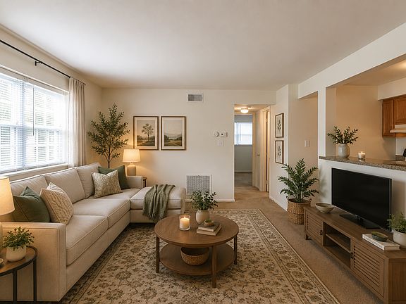 3rd image of 39 Abbey Ln #89-8C