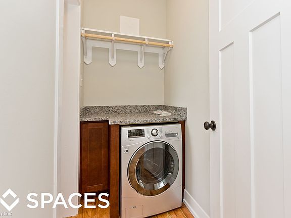 5th image of 550 W Arlington Pl APT 411