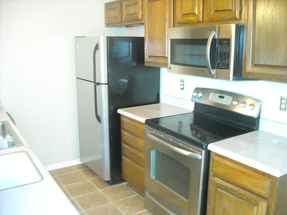 Kitchen and Appliances