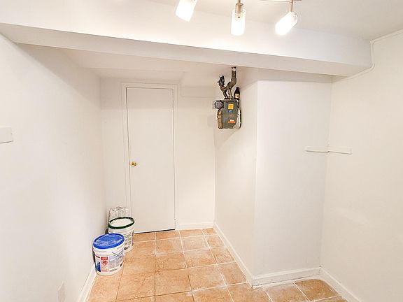 2nd image of 2468 Webb Ave #1