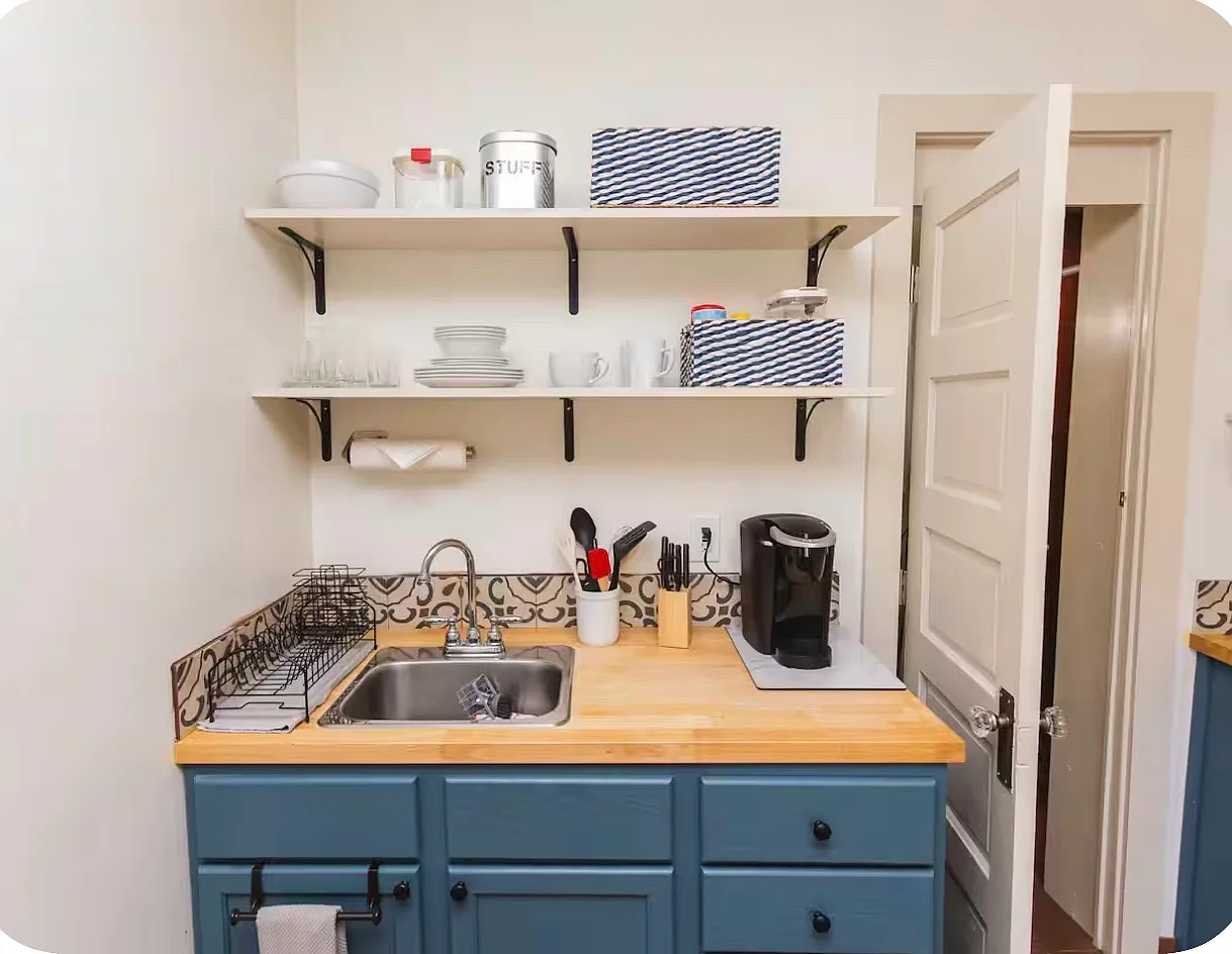 1 bed, 500 sqft, $1,200 — Photo 3