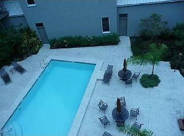 4th image of 840 Tchoupitoulas St APT 313