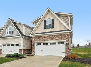 3438 Links Dr, Akron, OH 44333