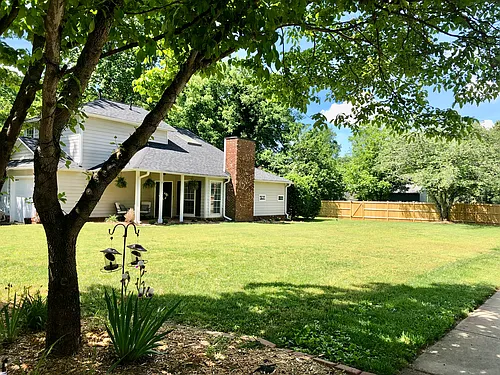 819 Mill Creek Ln Photo 1