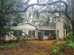 2501 Krueger Ln, Tampa, FL 33618