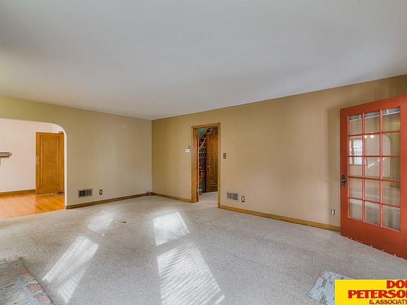 3rd image of 1336 N Park Ave