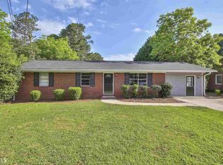 560 Castlewood Rd, Tyrone, GA 30290