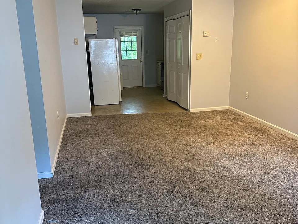 60 Hill Top Ln #4A