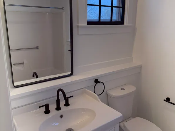 79 High St #2C, Portland, ME 04101