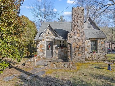 2612 Greenville Hwy, Flat Rock, NC, 28731