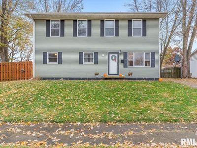 17 Windrush Dr, Jacksonville, IL, 62650