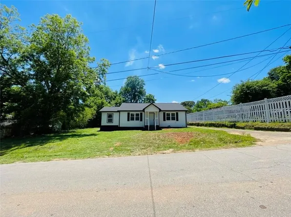 106 1st St, Gainesville, GA 30504