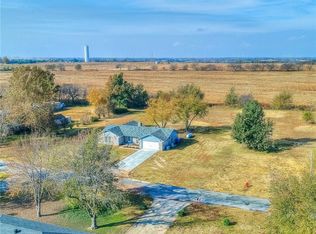 105 Pinewood Dr, Tuttle, OK 73089