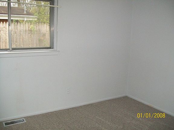 4th image of 29879 Fairfax St