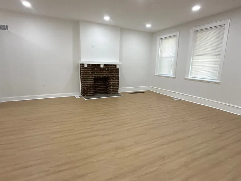 1322 S 57th St — Photo 5