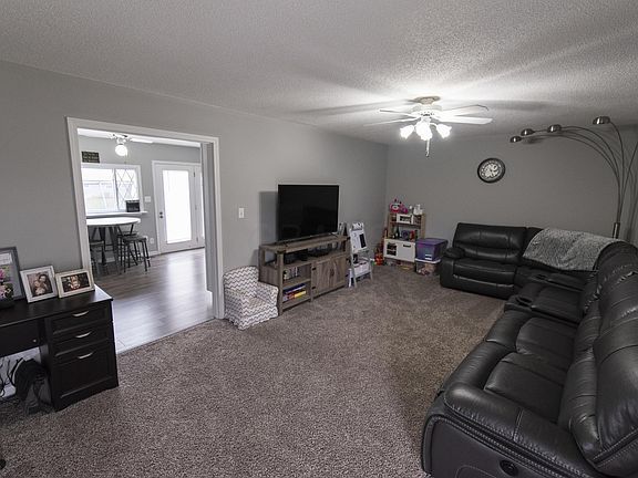 2nd image of 505 Franklin Cir