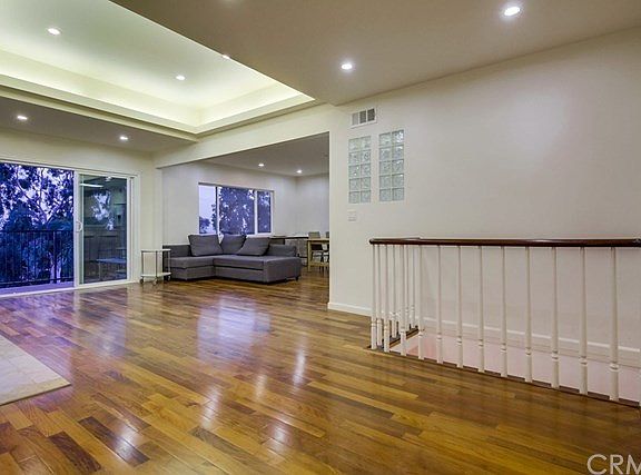 3rd image of 11720 S Circle Dr