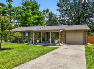 3457 Royal Wood Rd, Lexington, KY 40515