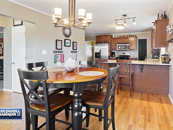 Kitchen / Breakfast Room