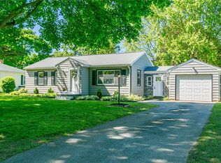 158 Barmont Dr, Rochester, NY 14626