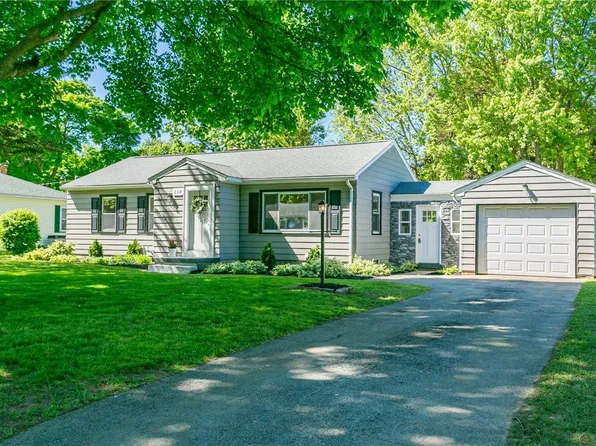 158 Barmont Dr, Rochester, NY 14626
