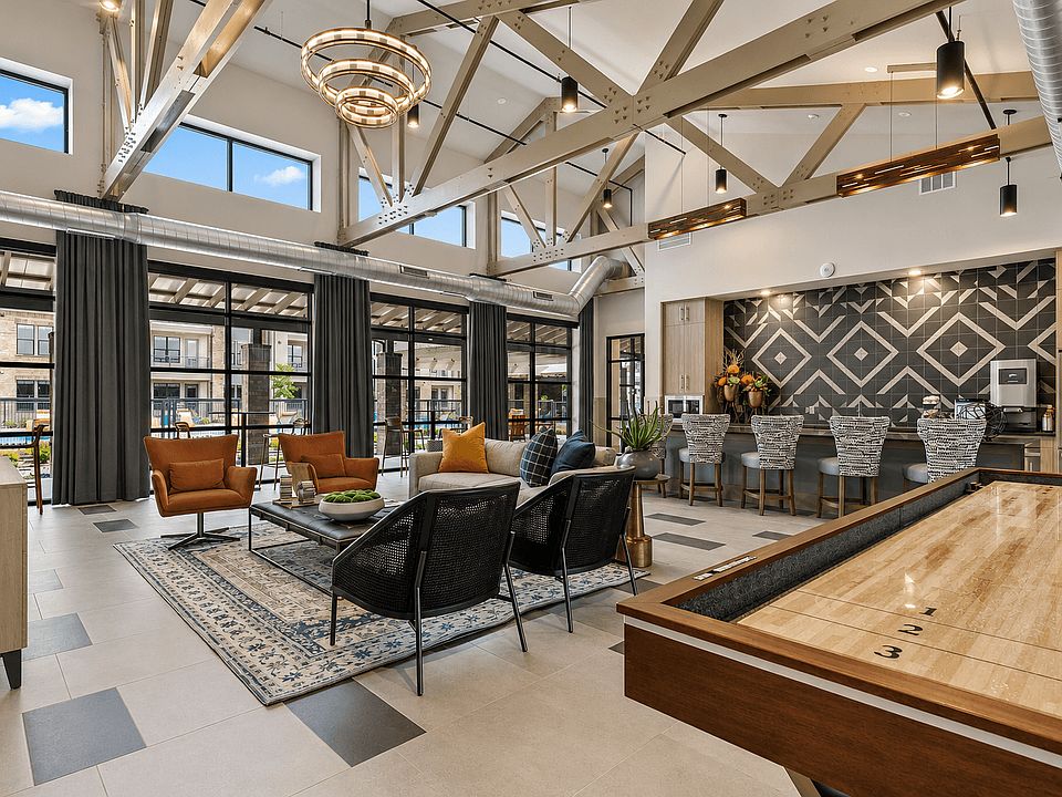 Meet friends, work remotely, or unwind in our beautifully designed clubhouse.
