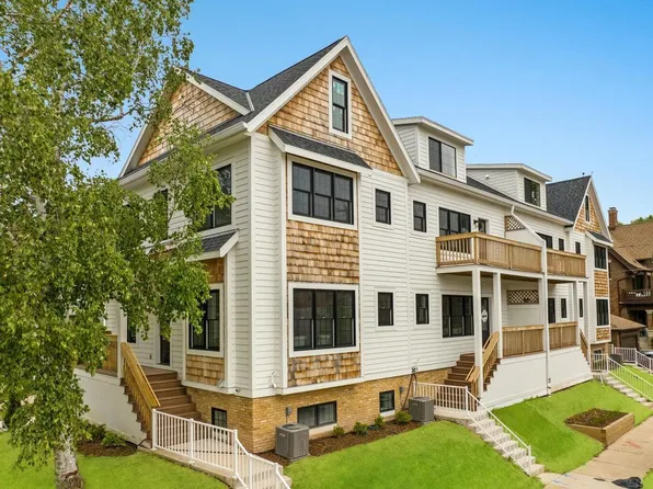 2604 E Park PLACE #1, Milwaukee, WI 53211