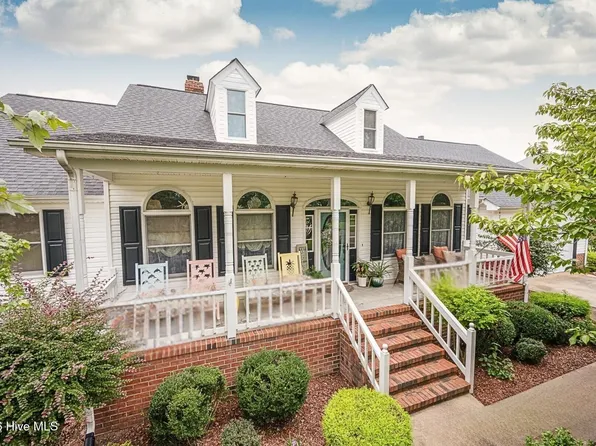 112 South Street, Moyock, NC 27958