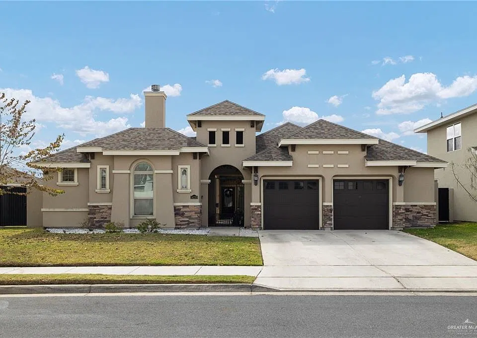 14220 Amistad Cir