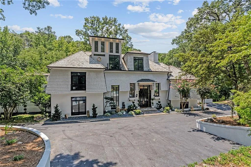 5 bed, 11.0 bath, 9403 sqft, $35,000 — Photo 2