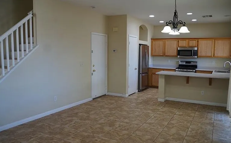 7216 Ophelia Ct — Photo 12