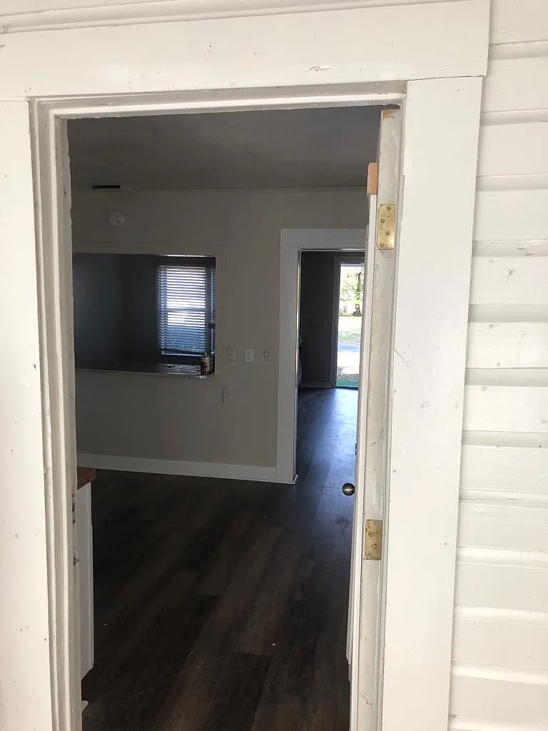 2 bed, 875 sqft, $875 — Photo 3