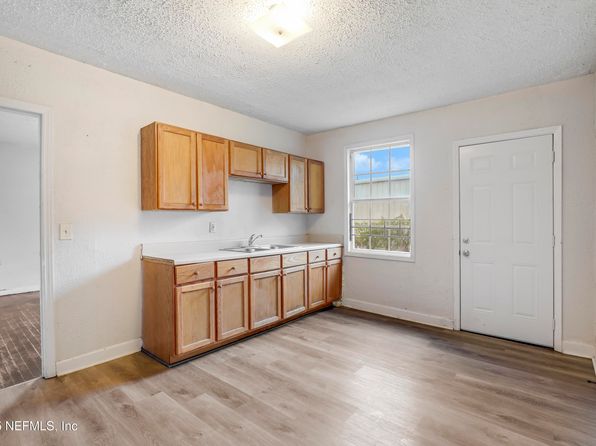 jacksonville-florida-154638722 picture