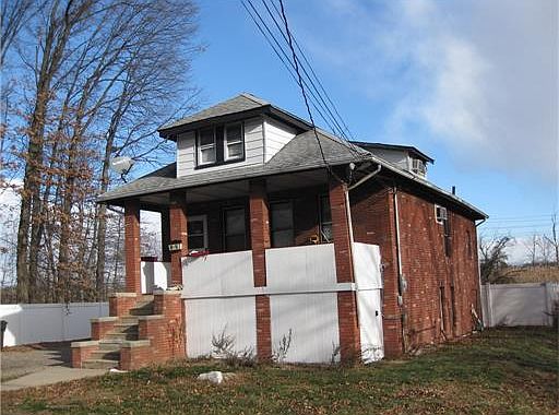 2nd image of 30 Blandford Ave