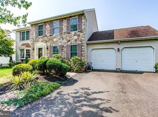 104 Billingsley Dr, Chalfont, PA 18914