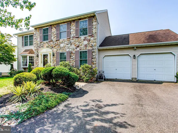 104 Billingsley Dr, Chalfont, PA 18914