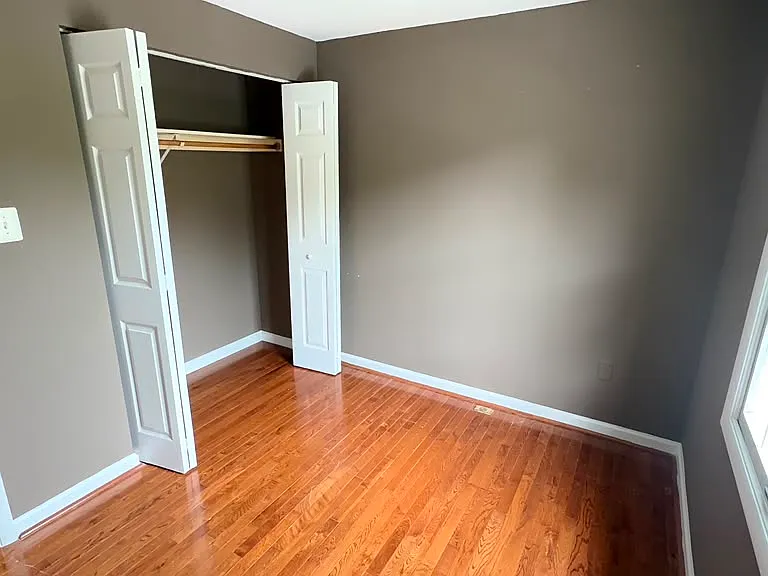 10212 Millstream Dr — Photo 37
