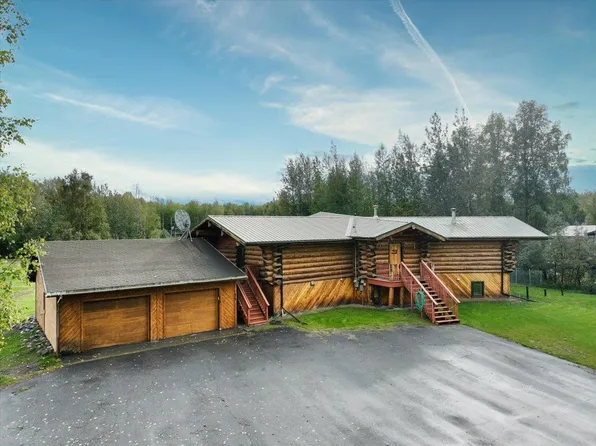 1283 Airline Dr, North Pole, AK 99705