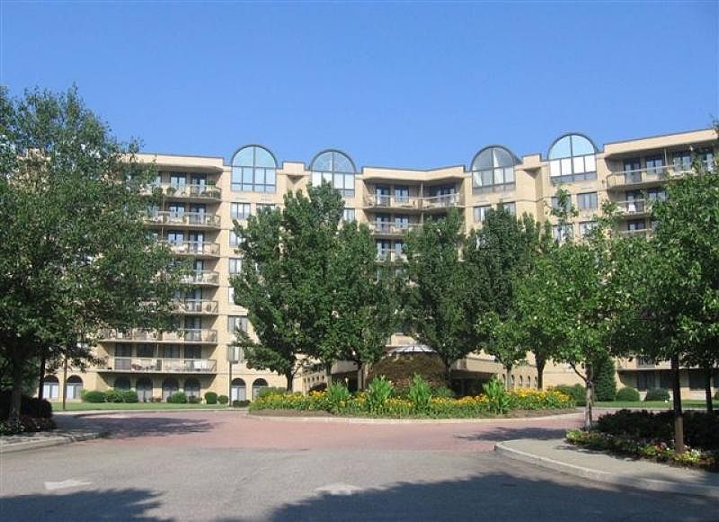 1st image of 302 SMITH MANOR BLVD