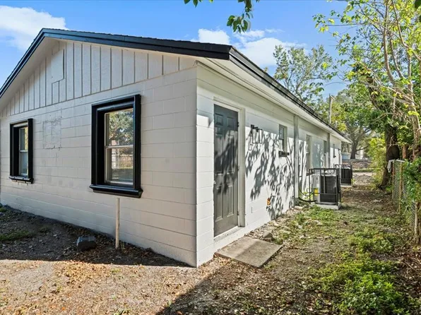 8718 N 15th St, Tampa, FL 33604