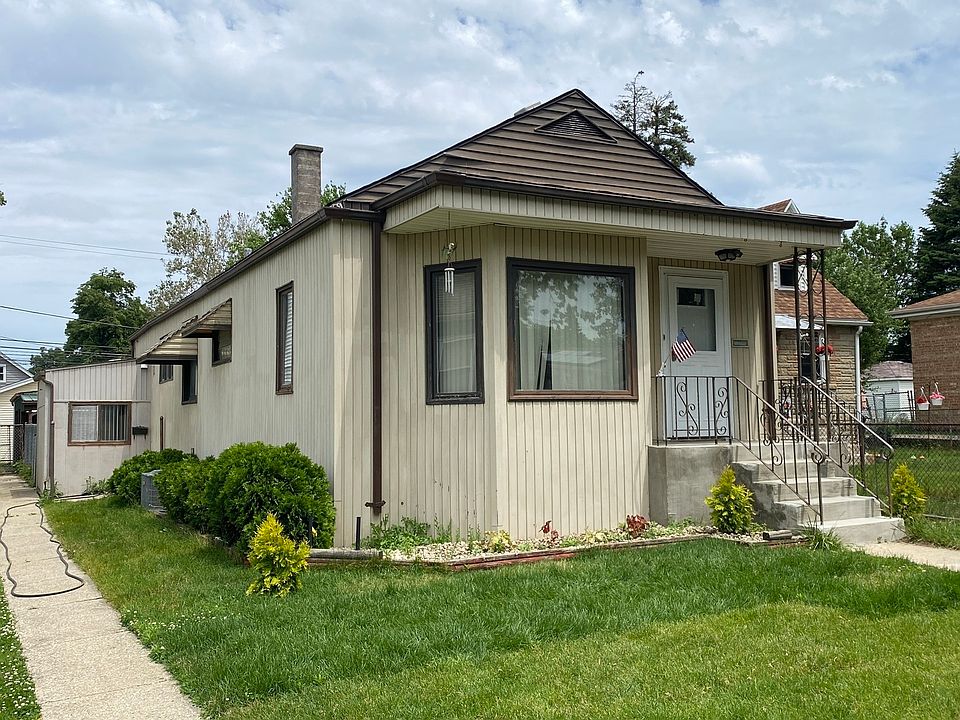 1st image of 2734 W 98th Pl