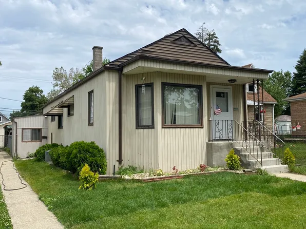 2734 W 98th Pl, Evergreen Park, IL 60805