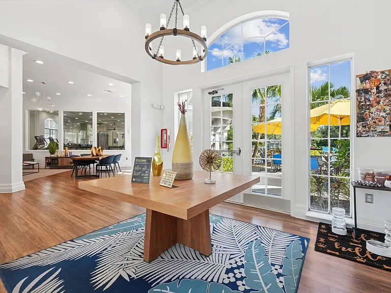 Alvista Sterling Palms — Photo 21