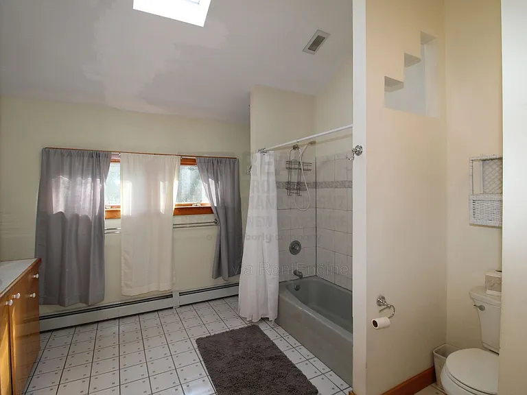 163 Winnacunnet Rd — Photo 18