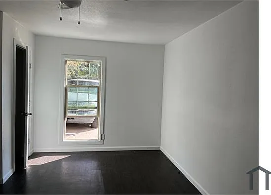 7820 Corina Dr — Photo 13