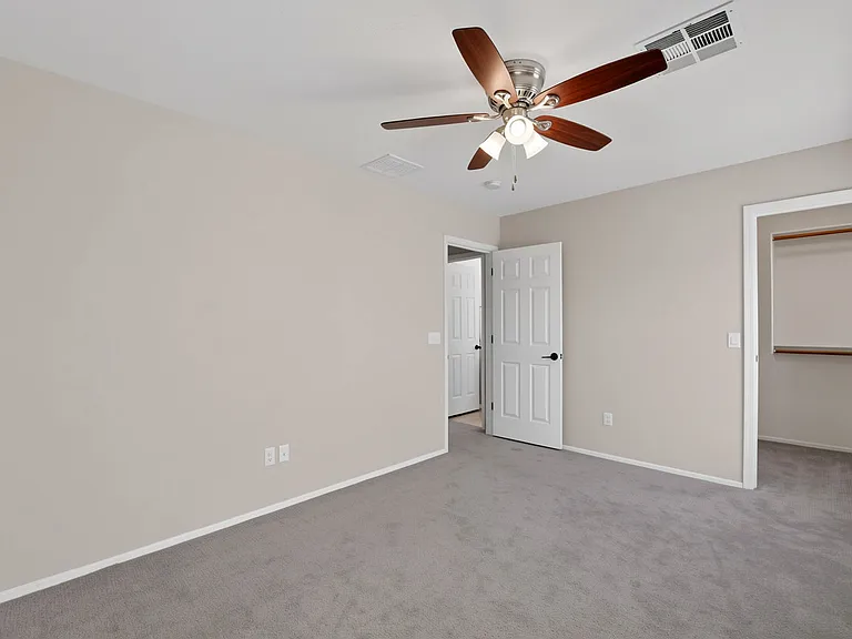 1231 S Amber St — Photo 21