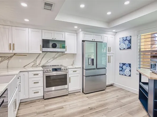 6549 Marissa LOOP #21, NAPLES, FL 34108