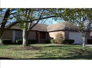 8906 Country Walk Dr, Indianapolis, IN