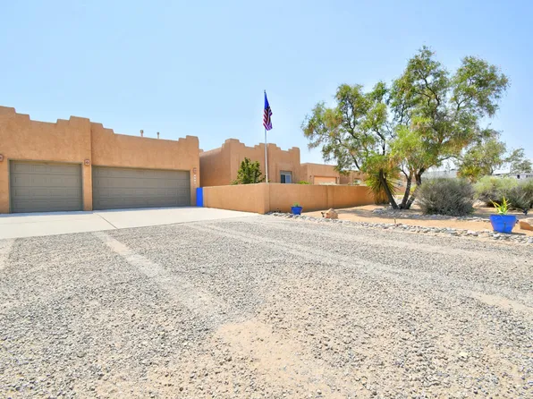 1714 17th Ave SE, Rio Rancho, NM 87124