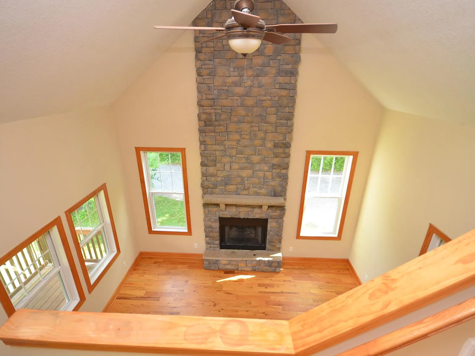 1 bed, 850 sqft, $2,000 — Photo 4